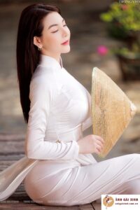 hình hot girl khoe tâm hồn đẹp