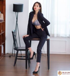 hình gái hàn sexy mặc bikini khoe thân