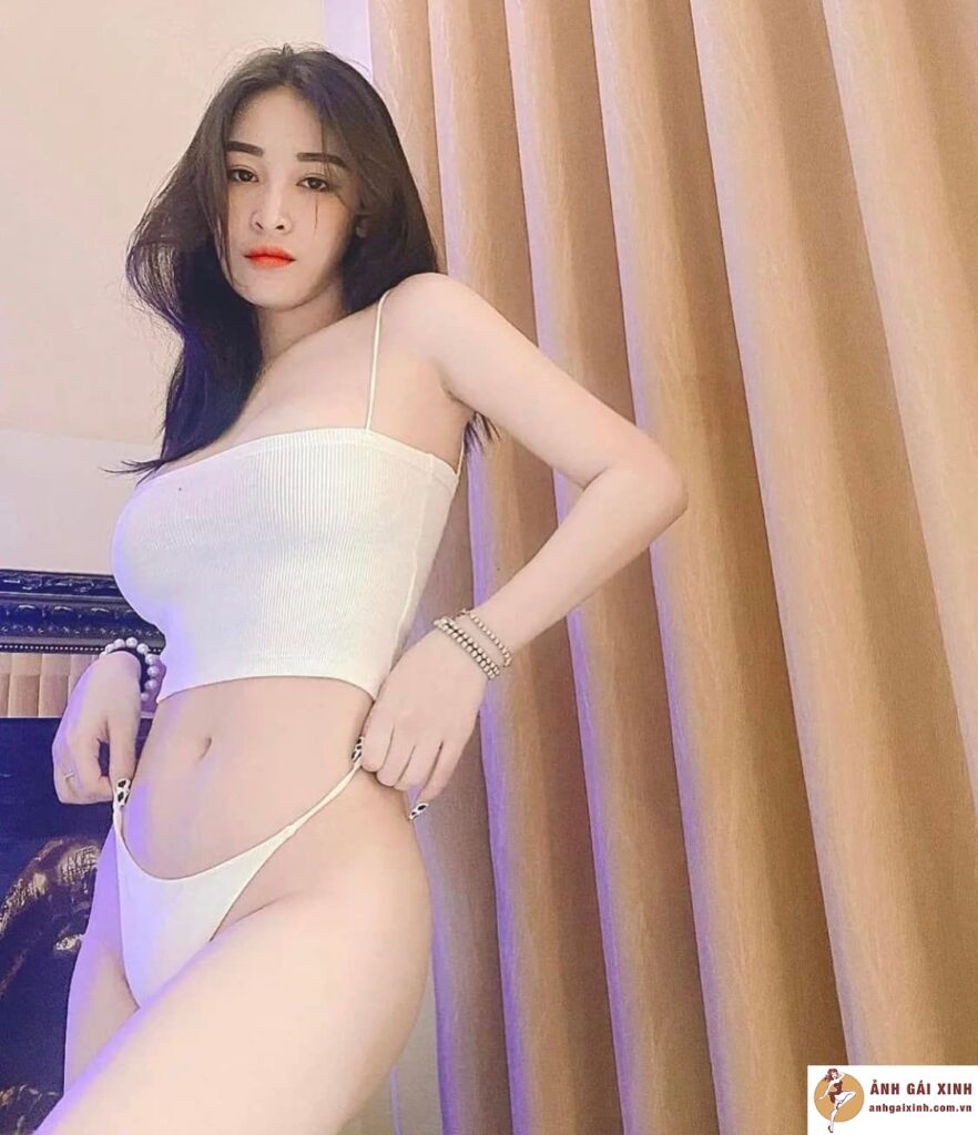 hình hot girl ngọc khánh mặc bikini khoe thân